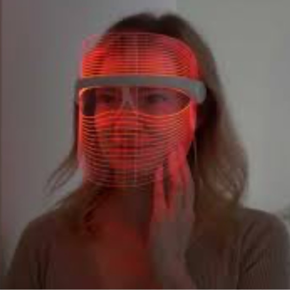 LED Light Energy Shield Face Mask - Picture 1 of 7